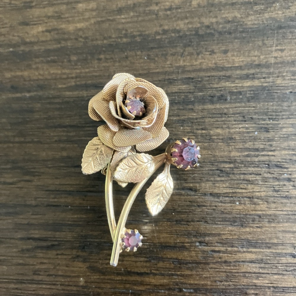 Vintage Gold Tone Rose Brooch With 3 Red Stones